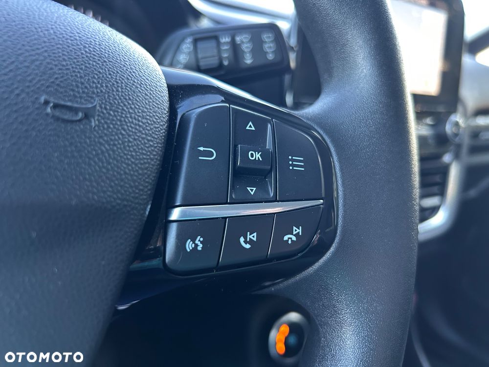 Ford Fiesta 1.1 S&S COOL&CONNECT - 18