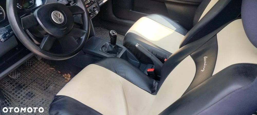 Volkswagen Polo 1.4 Cricket - 13