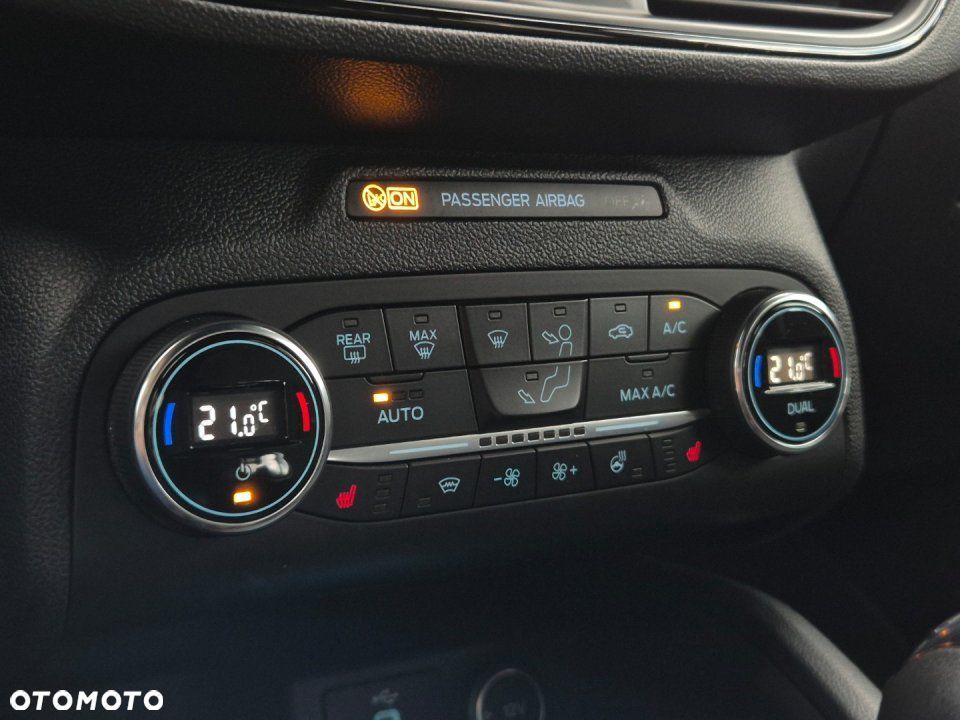 Ford Focus - 24