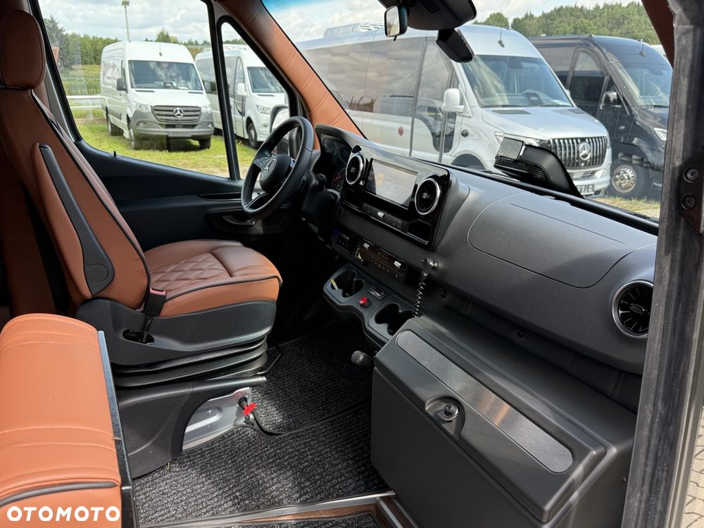 Mercedes-Benz Sprinter 519 Panoramic Line | JD - 9