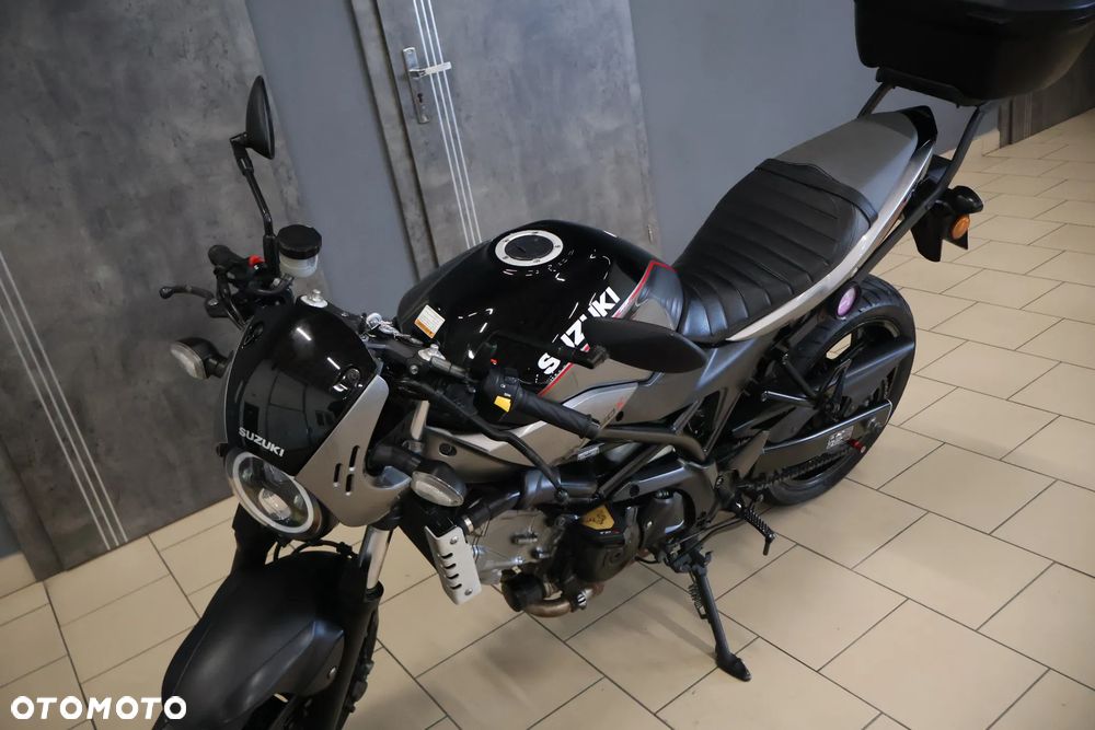 Suzuki SV - 17