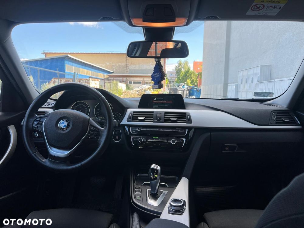 BMW Seria 3 320d - 6