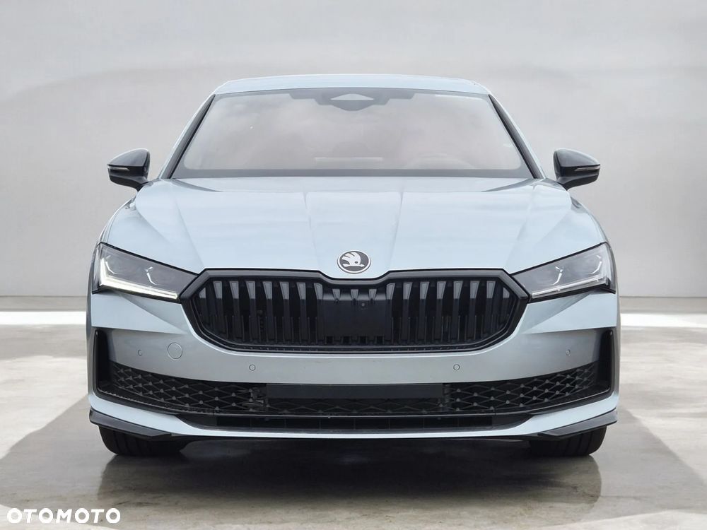 Skoda Superb 2.0 TDI SCR 4x4 Sportline DSG - 4