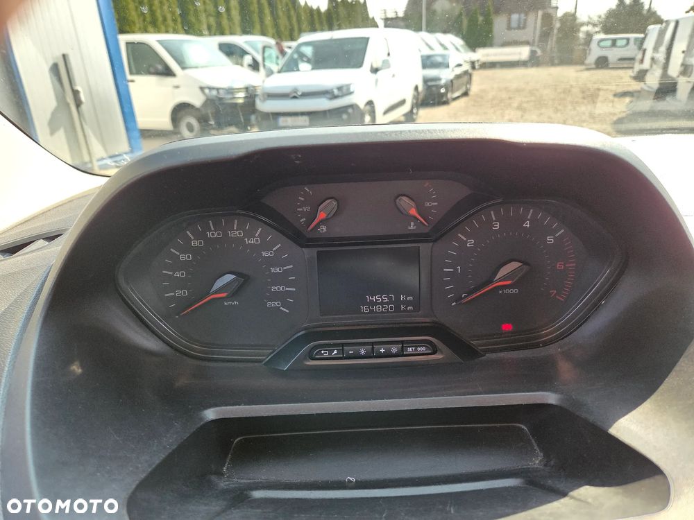 Peugeot Partner - 16