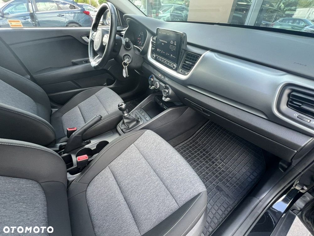 Kia Stonic - 8