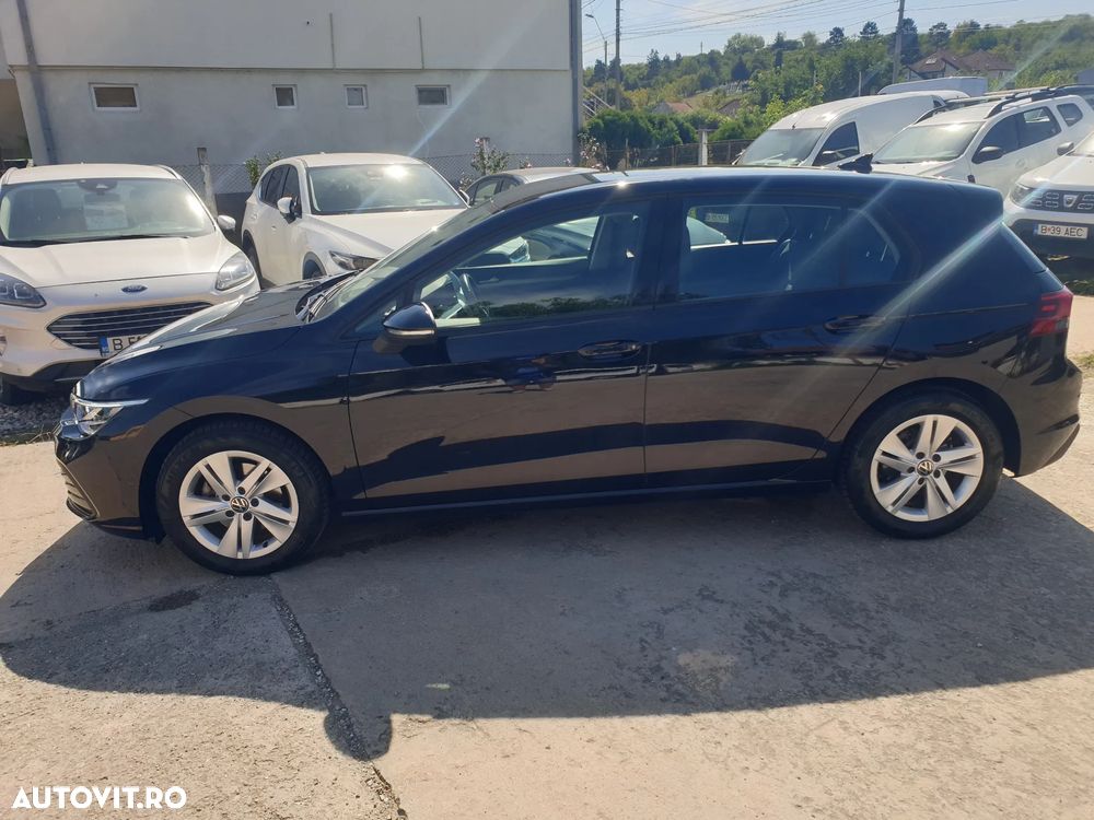 Volkswagen Golf 1.0 eTSI DSG MHEV Life - 4
