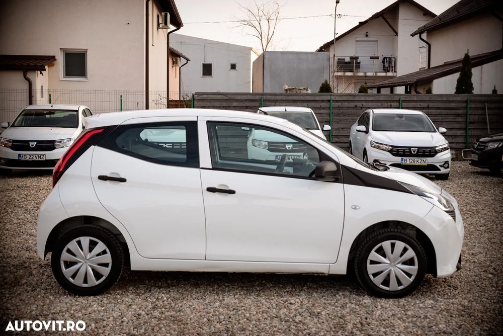 Toyota Aygo 1.0 VVY-I 5 usi X - 12