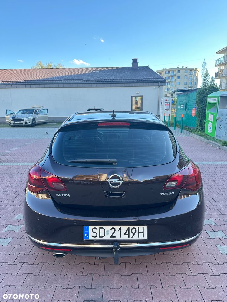 Opel Astra 1.4 T Cosmo - 4