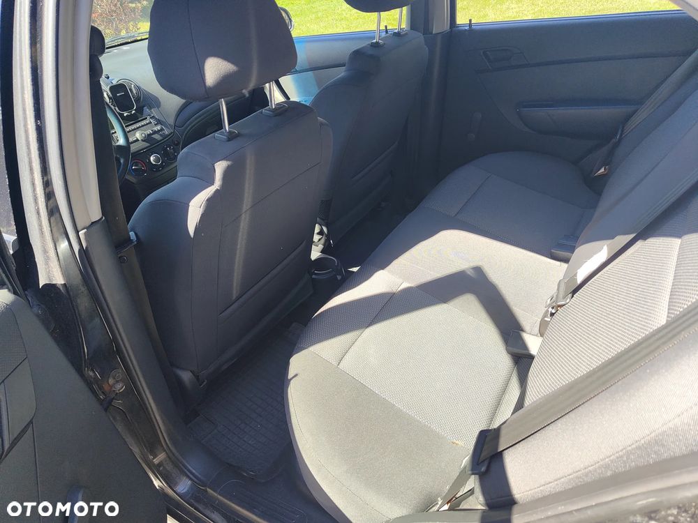 Chevrolet Aveo 1.2 Plus - 8