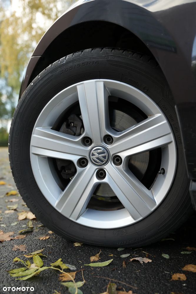 Volkswagen Golf 1.6 TDI DPF Comfortline - 17