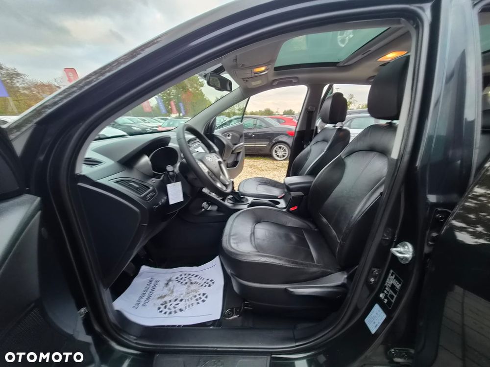 Hyundai ix35 2.0 4WD Premium - 19