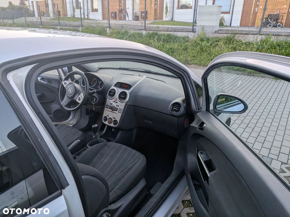 Opel Corsa - 15