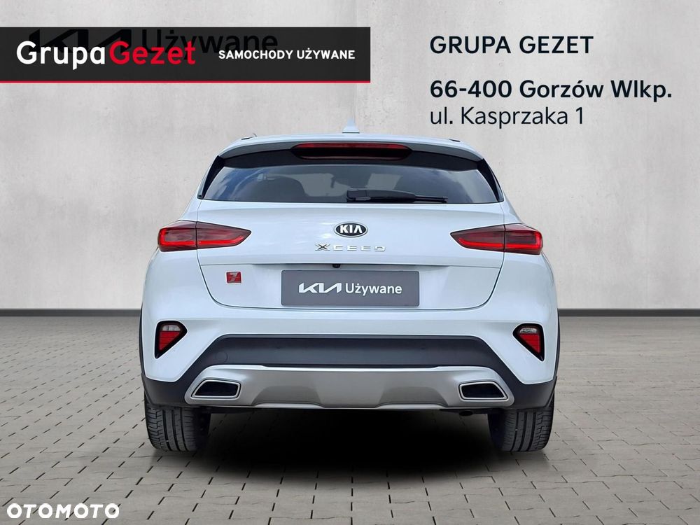 Kia XCeed 1.5 T-GDI M - 4
