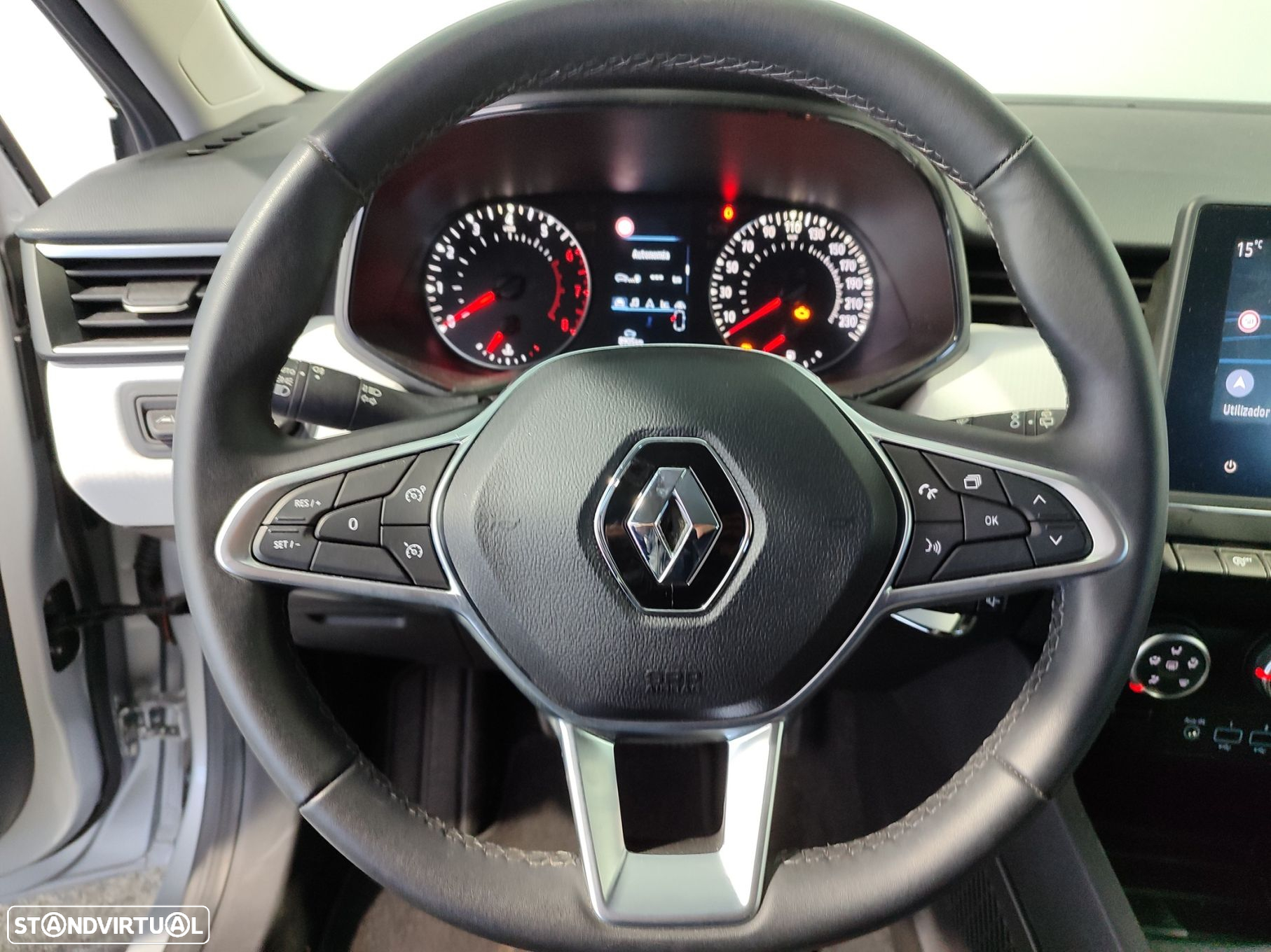 Renault Clio 1.0 TCe Techno Bi-Fuel - 16