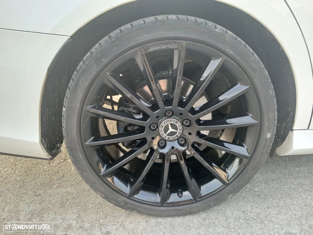 Mercedes-Benz E 220 d AMG 7L - 15