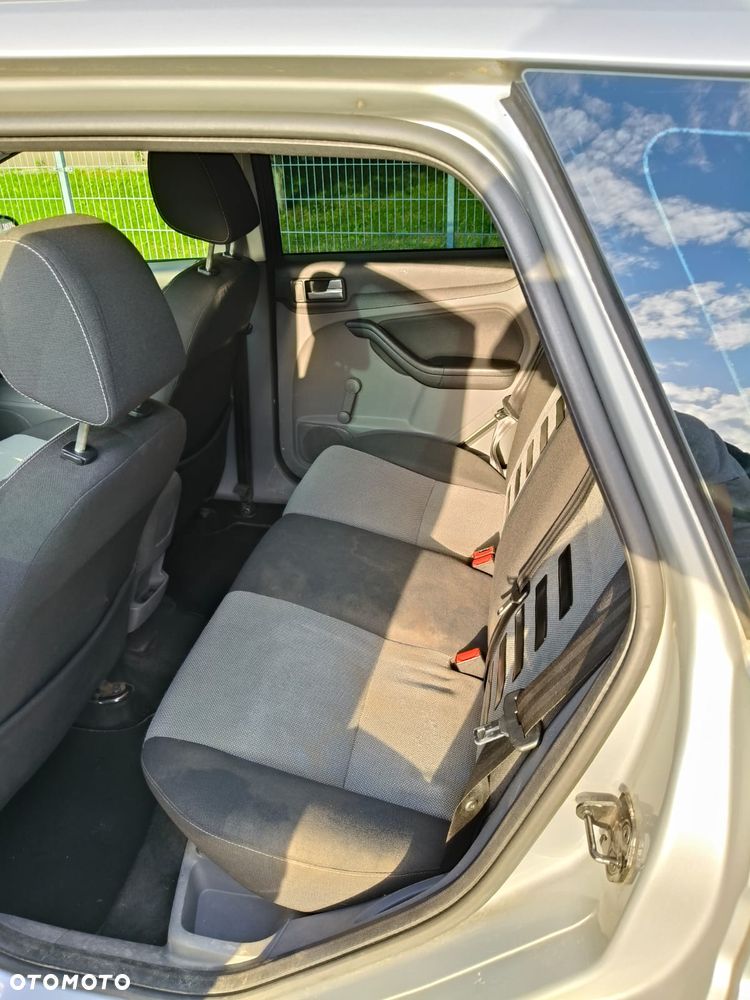 Ford Focus - 10