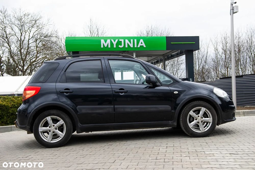 Suzuki SX4 1.6 VVT 4x2 Comfort - 10