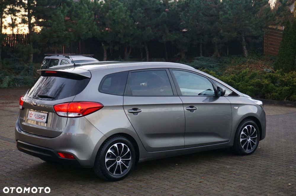 Kia Carens 1.6 GDI Dream Team Edition - 7