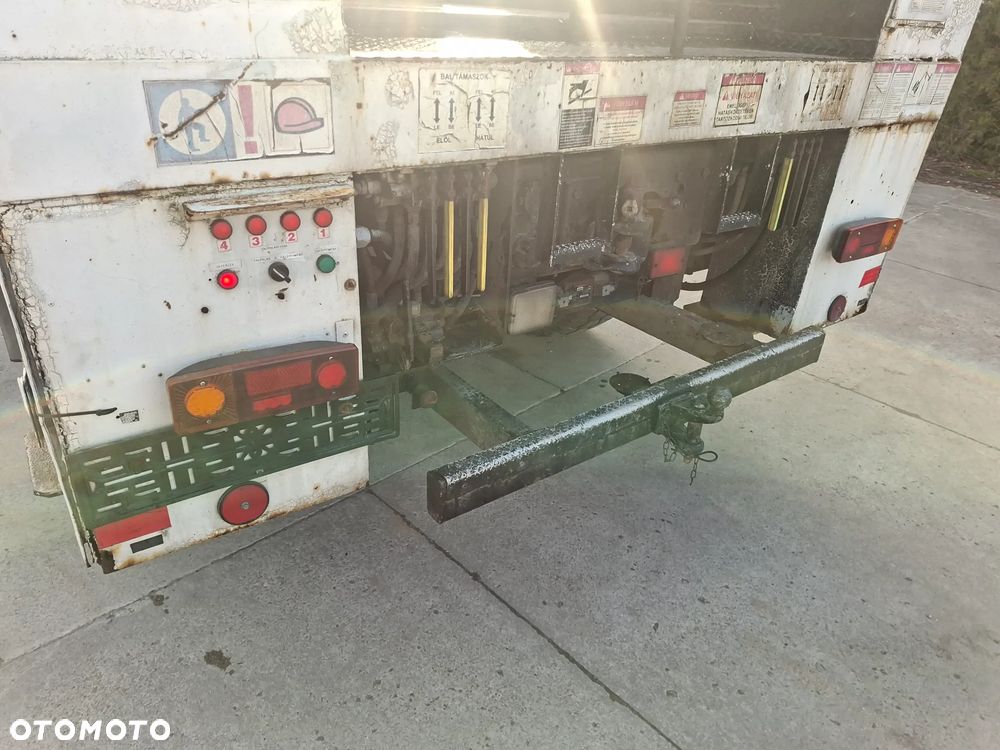 Mercedes-Benz Unimog - 6