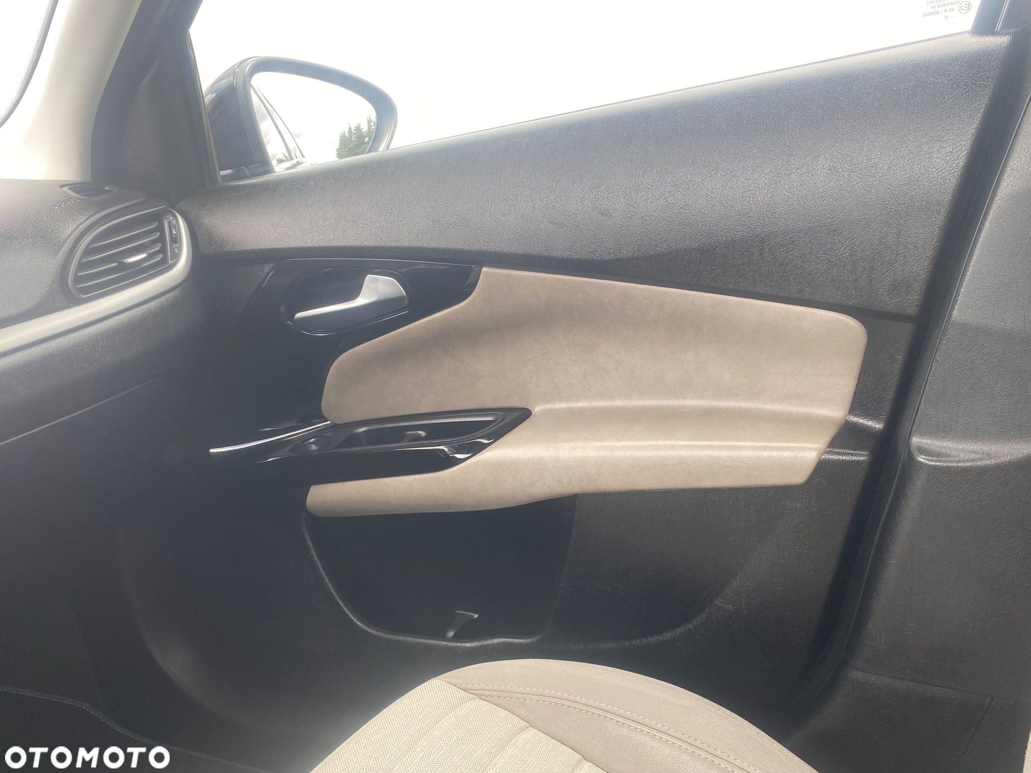 Fiat Tipo 1.6 MultiJet 16v Lounge - 8