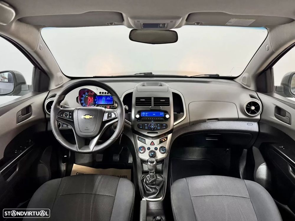 Chevrolet Aveo 1.2 LT - 19