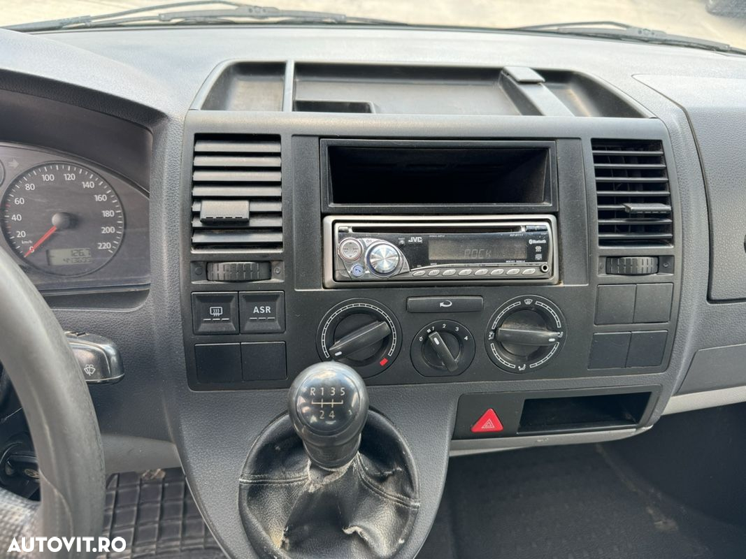 Volkswagen Transporter T5 Doka - 19