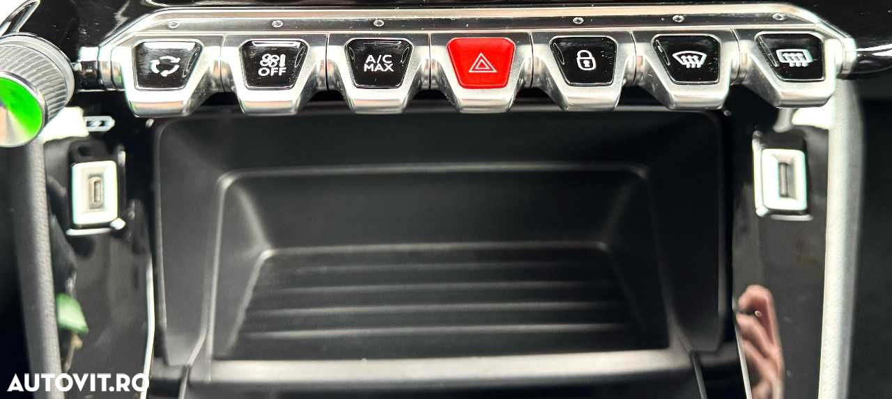 Peugeot 2008 PureTech 130 EAT8 Allure - 24