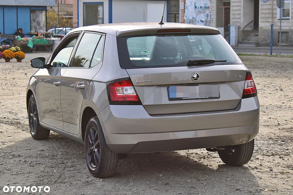 Skoda Fabia - 8