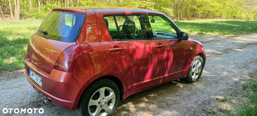 Suzuki Swift - 3