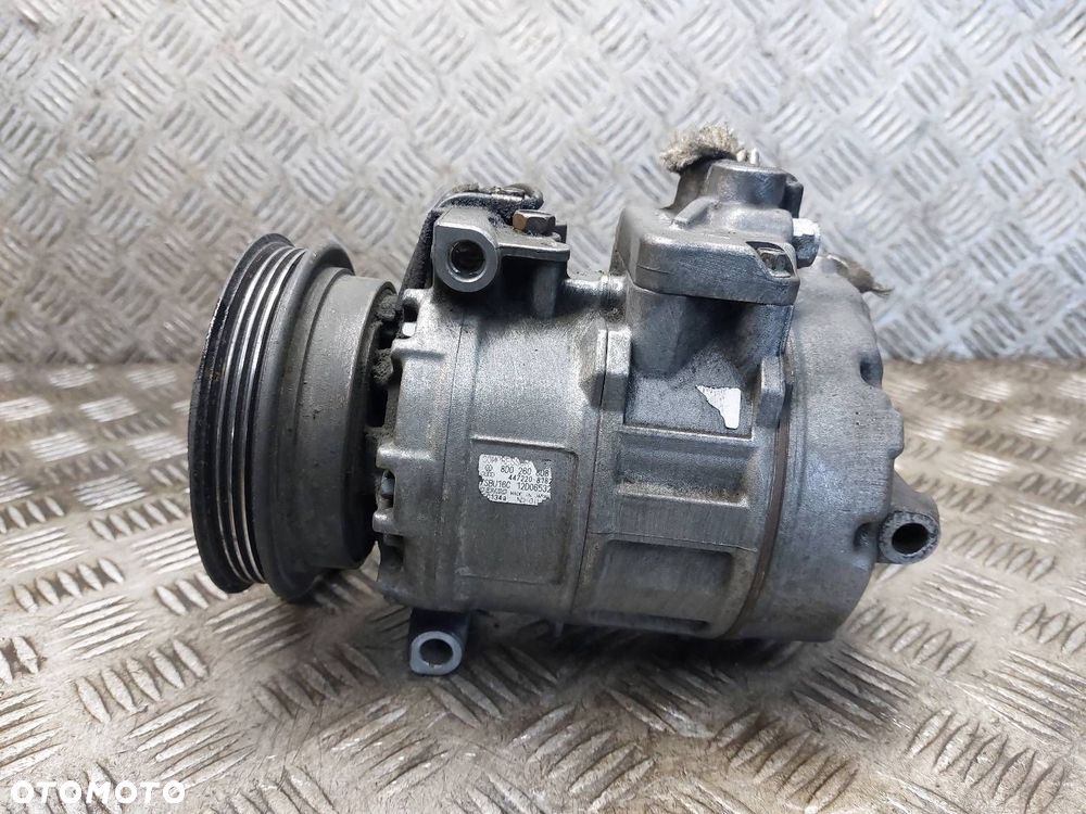 SPRĘŻARKA KOMPRESOR KLIMATYZACJI PASSAT B5 1.9 TDI 8D0260808 447220-8182 - 1