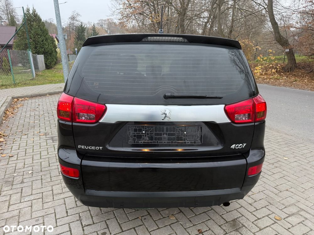 Peugeot 4007 5-Sitzer Sport - 9