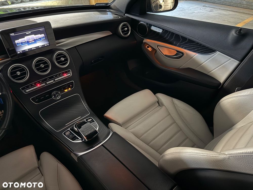 Mercedes-Benz Klasa C 200 4-Matic 7G-TRONIC - 12