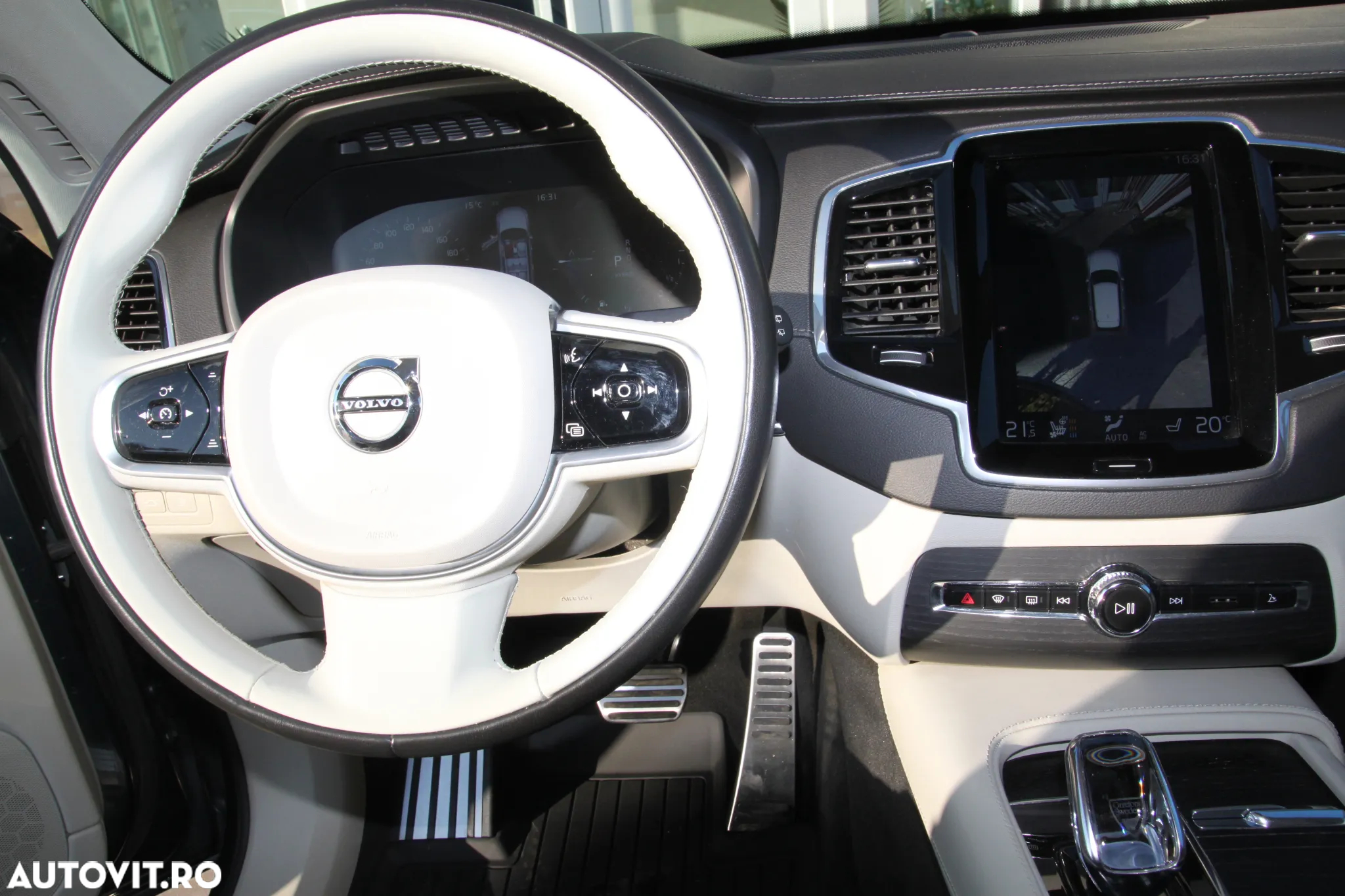 Volvo XC 90 - 4