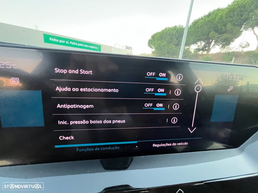 Citroën C4 PureTech 130 Stop&Start FEEL PACK - 10