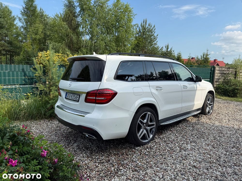 Mercedes-Benz GLS - 2
