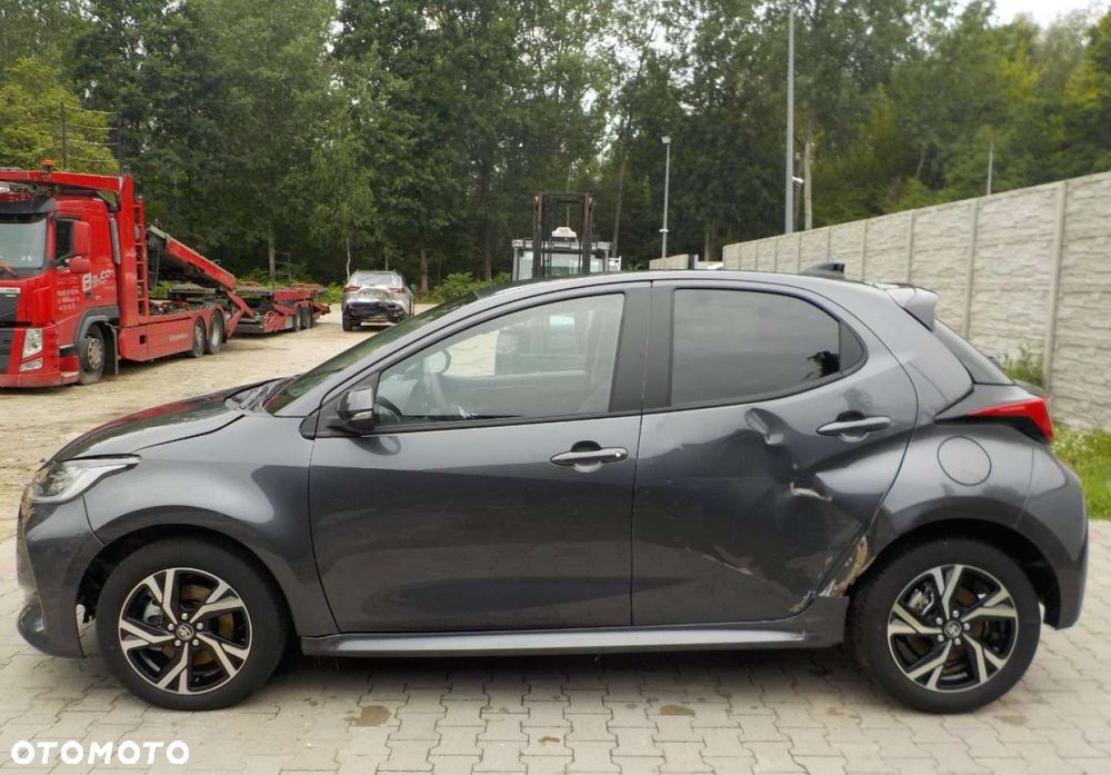Toyota Yaris - 7