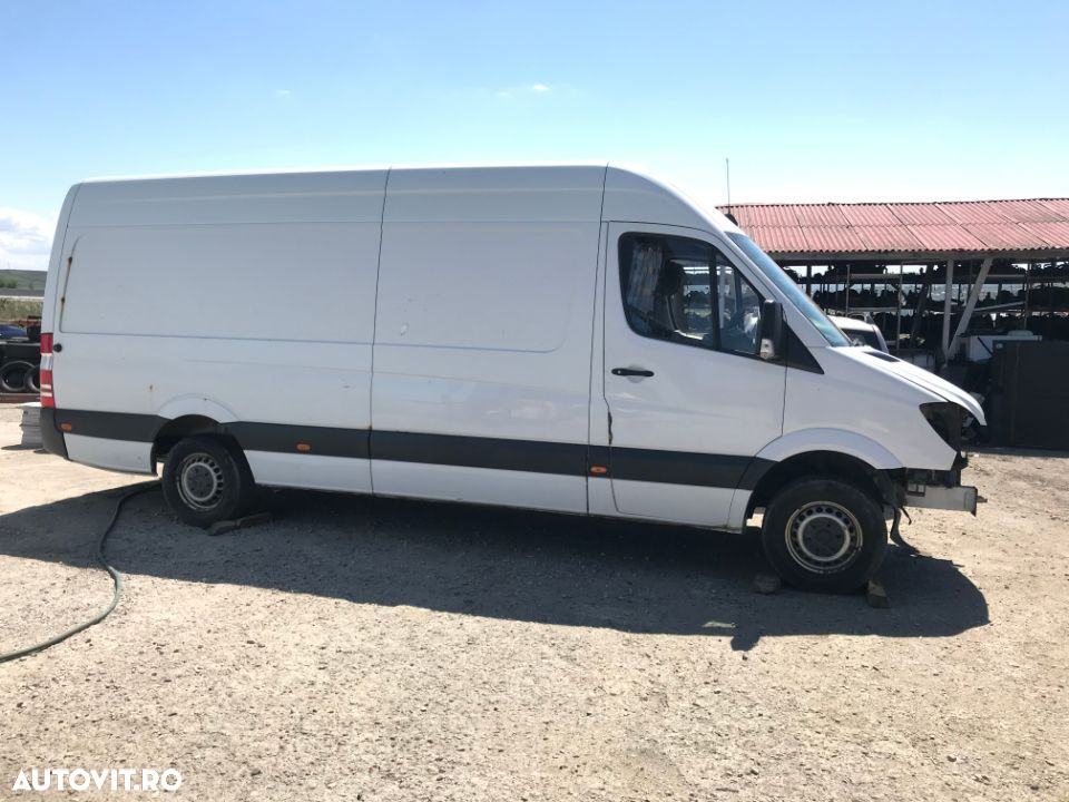 Dezmembrez Piese Mercedes 906 - 3