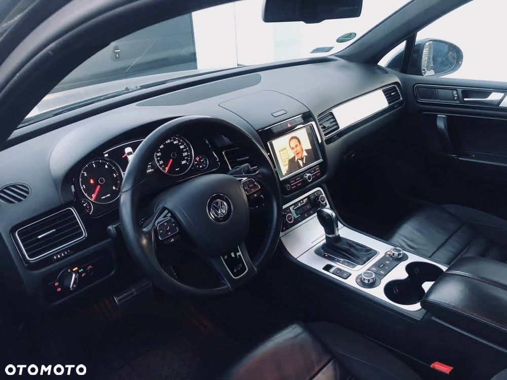 Volkswagen Touareg 3.0 V6 TDI 4XMot BMT - 11