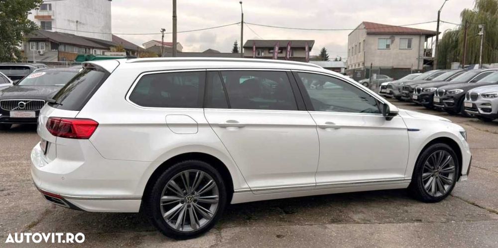 Volkswagen Passat - 9