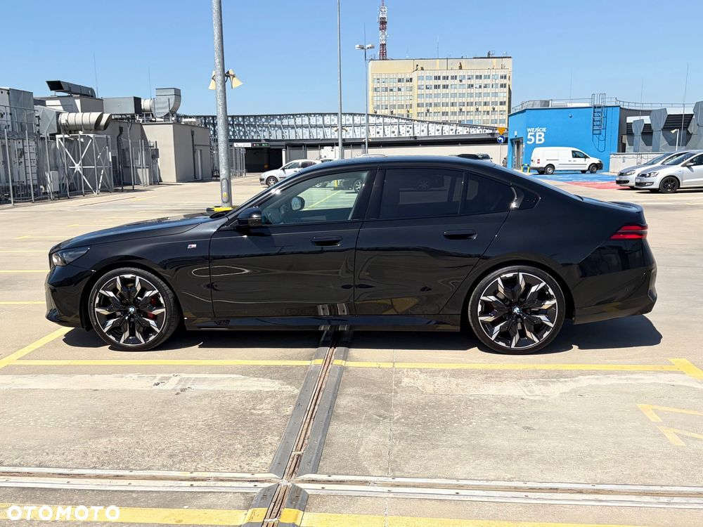 BMW Seria 5 520i mHEV M Sport - 2
