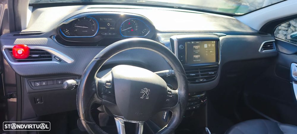 Peugeot 2008 1.4 HDi Active - 2