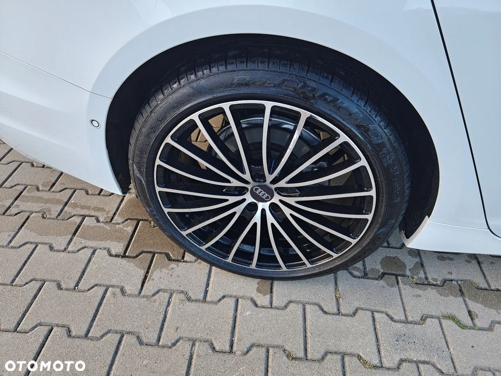 Audi A6 Avant 40 TDI quattro S tronic design - 2