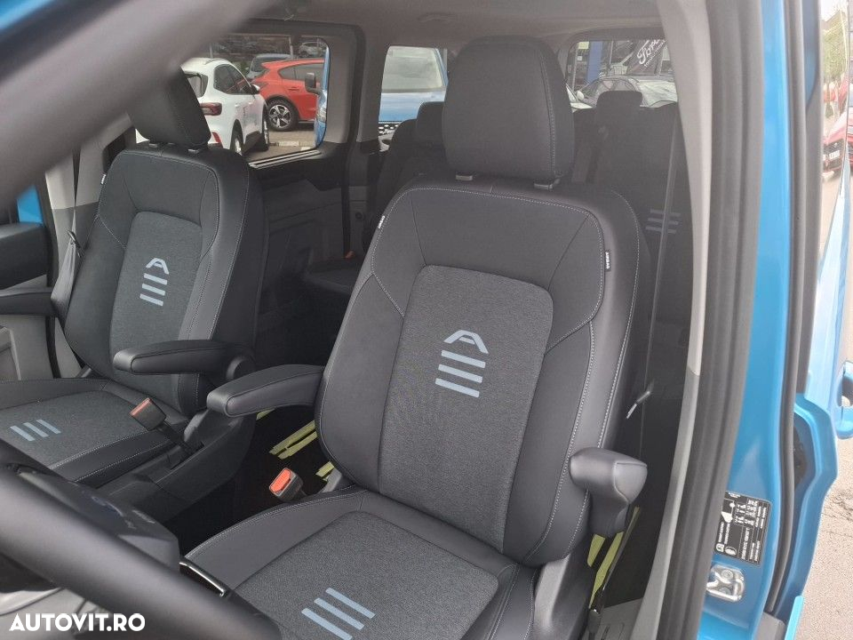 Ford Tourneo Custom - 10