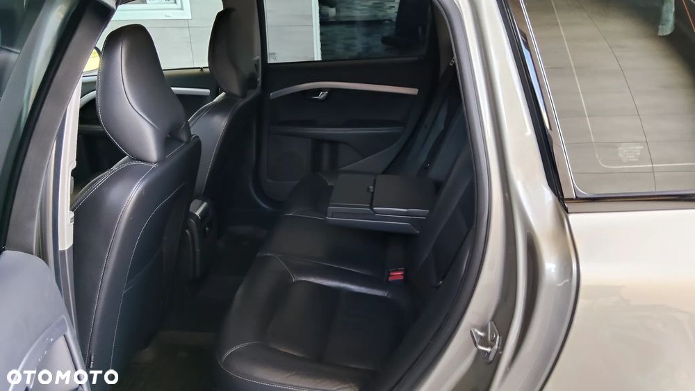 Volvo V70 D2 Geartronic Powershift Momentum - 14