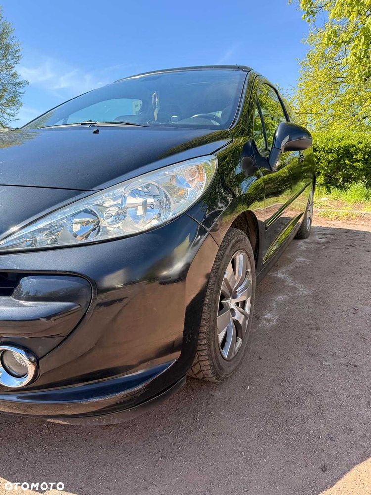 Peugeot 207 2007 photo 5