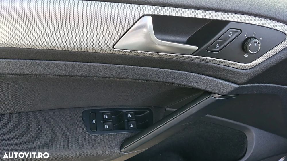 Volkswagen Golf 1.6 TDI Trendline - 13