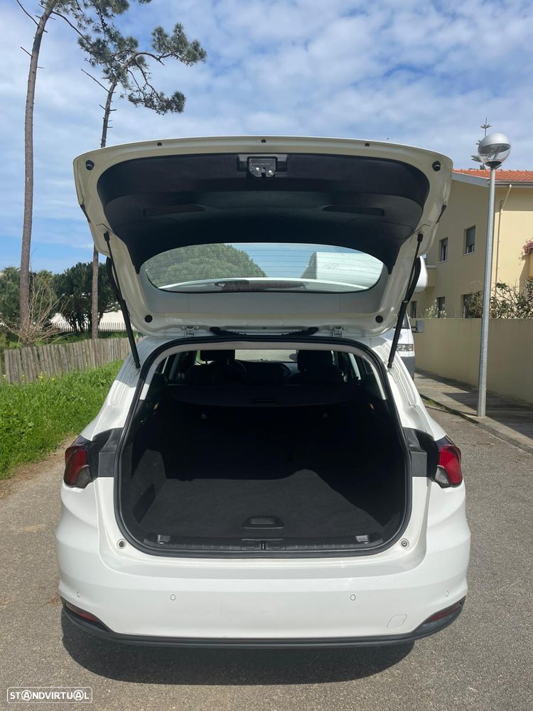 Fiat Tipo Station Wagon 1.6 M-Jet Lounge - 15