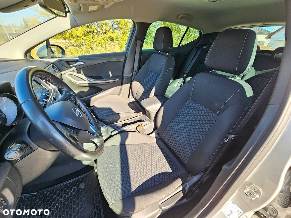 Opel Astra 1.5 CDTI Edition S&S - 9