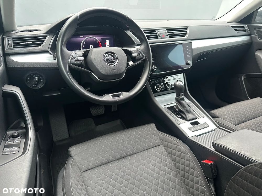 Skoda Superb 2.0 TSI Ambition DSG - 11