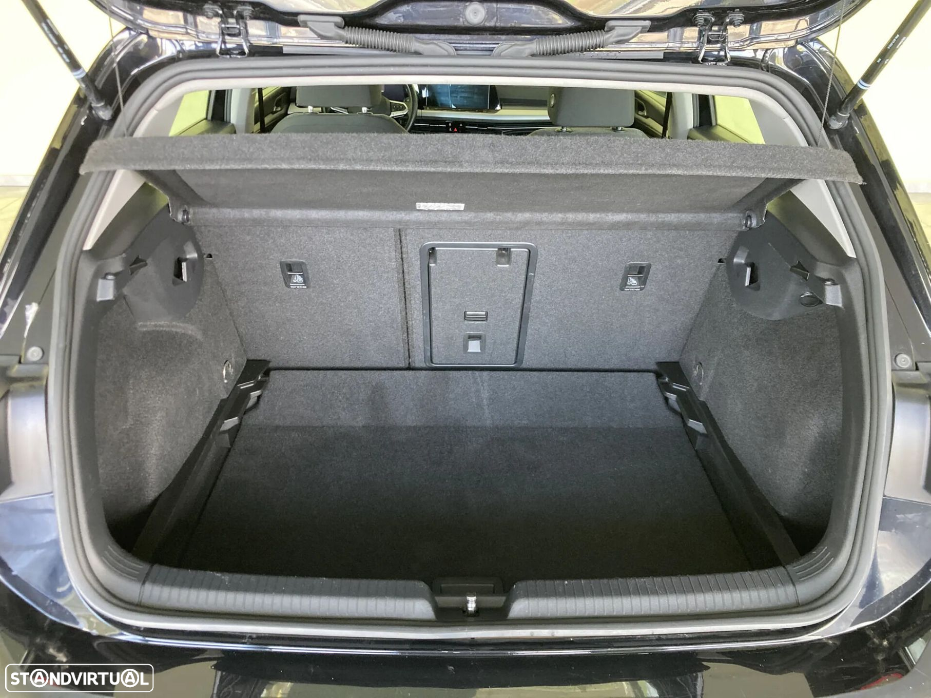VW Golf 1.0 TSI Life - 20